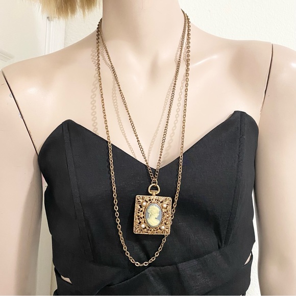 Vintage Unsigned Victorian Lady Cameo Pendant Necklace - Picture 3 of 15